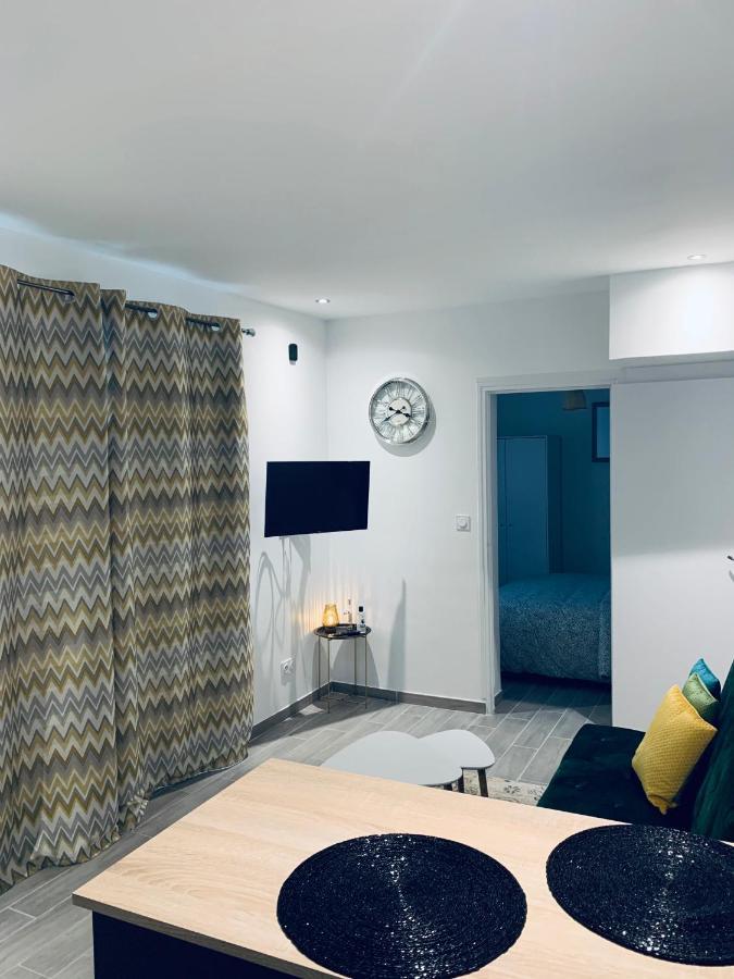 Maisonnette En Hyper Centre D'Orleans Exterior photo